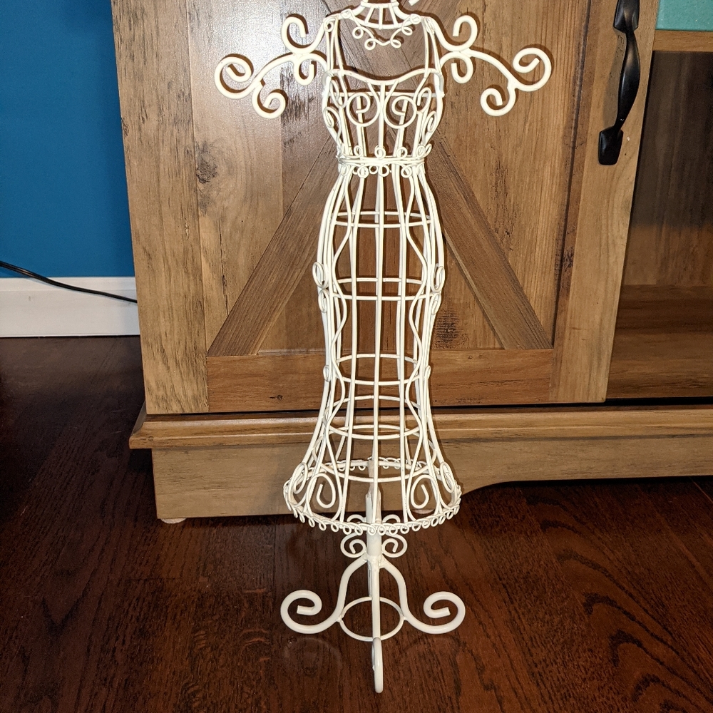 Jewelry stand